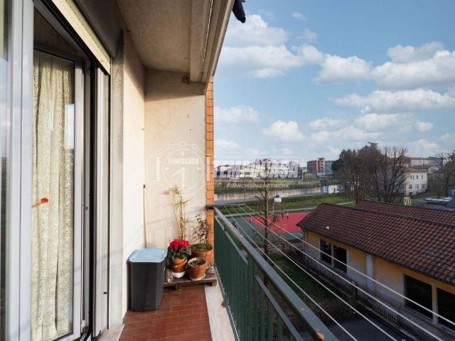 Appartamento in vendita a Chiesuola, Renate
