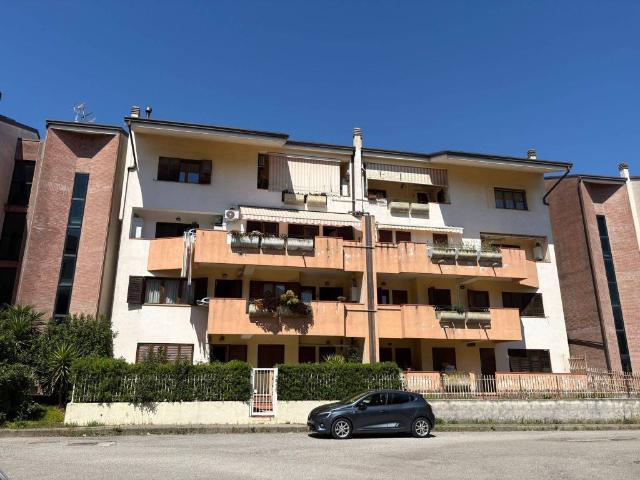 Appartamento in vendita a Quattromiglia, Rende