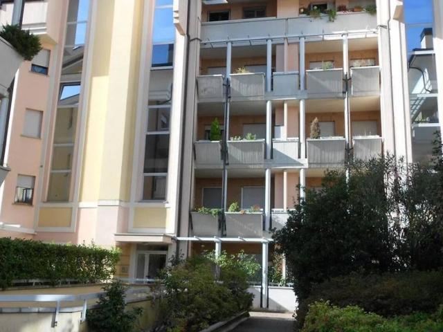 Appartamento in vendita a Rescaldina, Lombardia