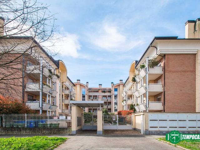 Attico in vendita a Rescaldina, Lombardia