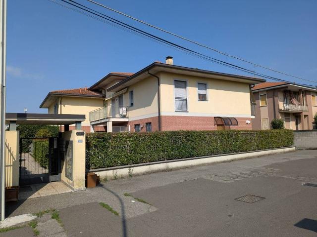 Appartamento in vendita a Rescaldina, Lombardia