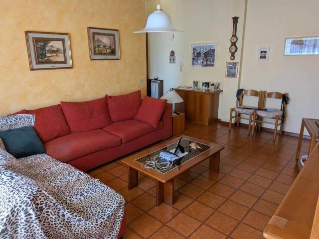 Appartamento in vendita a Ravello, Rescaldina
