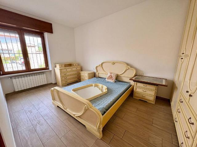 Appartamento in vendita a Rescaldina, Lombardia