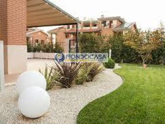 Appartamento in vendita a Rezzato, Lombardia