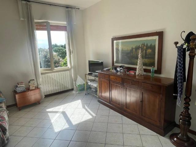 Appartamento in vendita a Rezzato, Lombardia