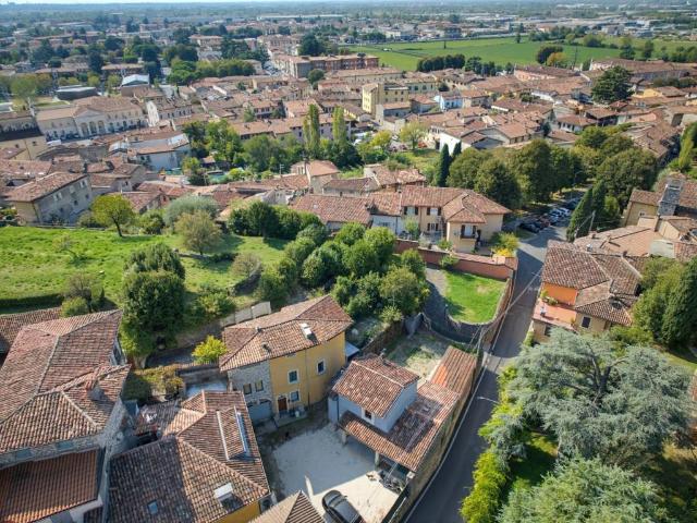 Appartamento in vendita a Rezzato, Brescia