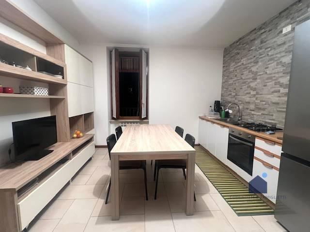 Appartamento in vendita a Rezzato, Lombardia