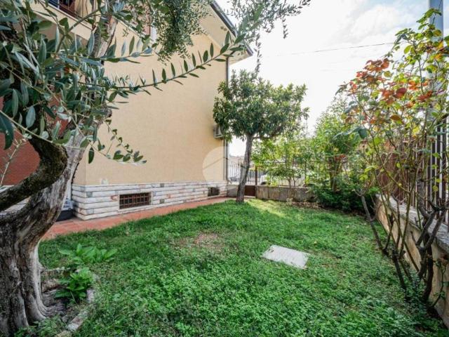 Appartamento in vendita a Rezzato, Brescia