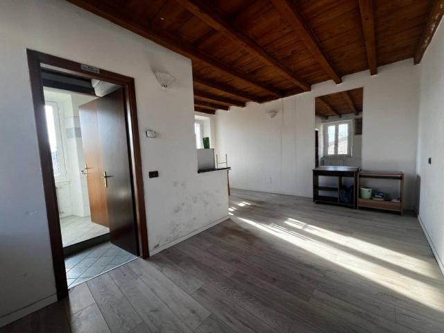 Appartamento in vendita a Rezzato, Lombardia
