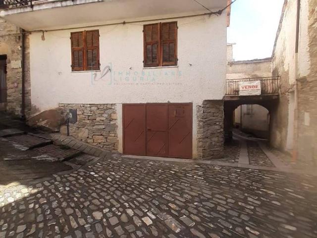 Appartamento in vendita a Rezzo, Liguria