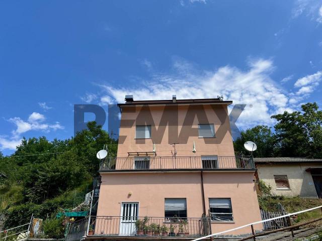 Appartamento in vendita a Rezzoaglio, Liguria