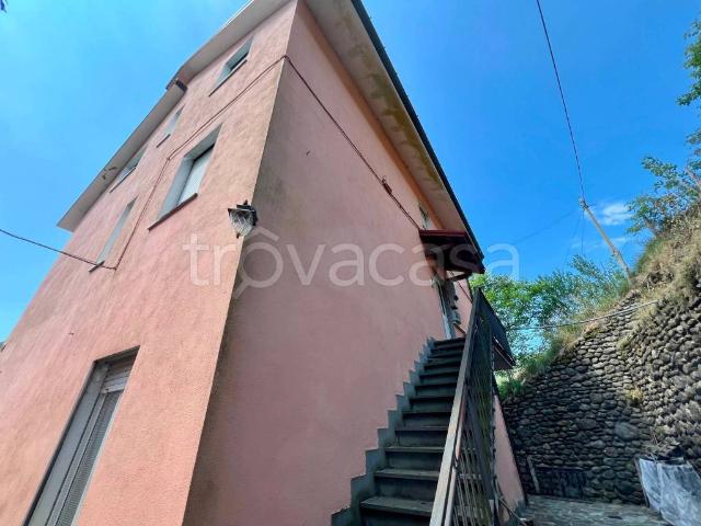 Appartamento in vendita a Rezzoaglio, Liguria