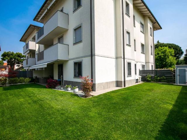 Appartamento in vendita a Rho, Lombardia