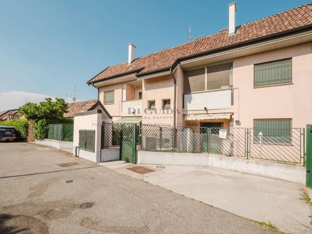 Appartamento in vendita a Lucernate, Rho