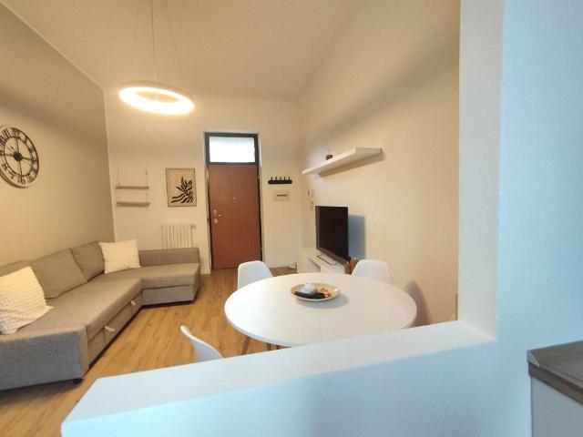 Appartamento in vendita a Rho, Lombardia