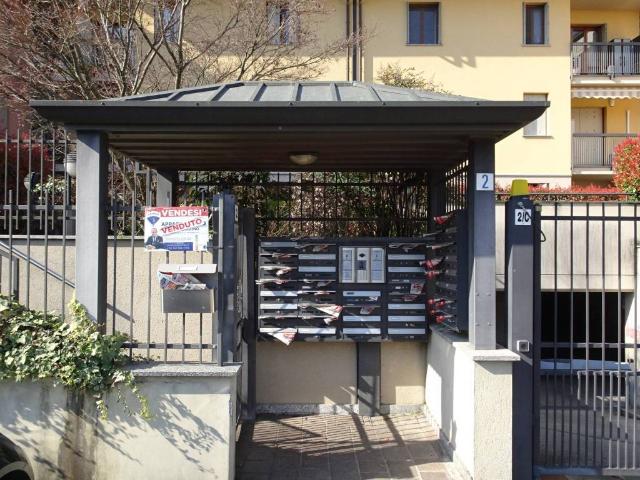 Appartamento in vendita a Lucernate, Rho