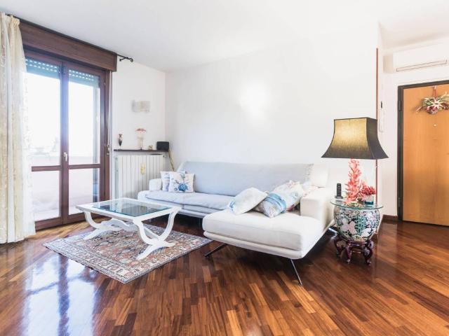 Appartamento in vendita a Lucernate, Rho