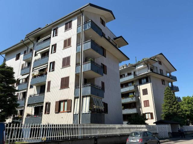 Appartamento in vendita a Lucernate, Rho