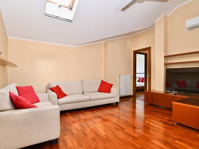 Appartamento in vendita a Lucernate, Rho