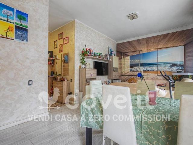 Appartamento in vendita a Rho, Lombardia
