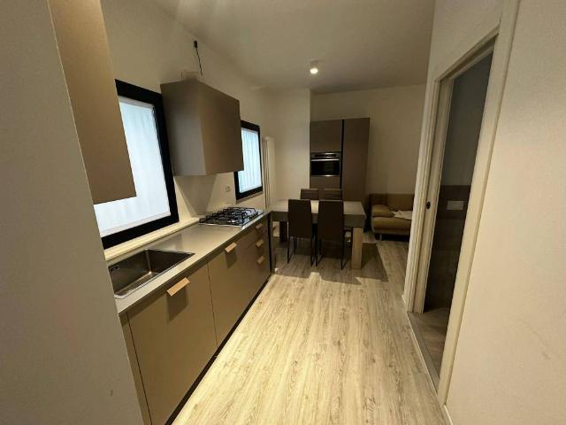 Appartamento in vendita a Riccione, Reggio Emilia