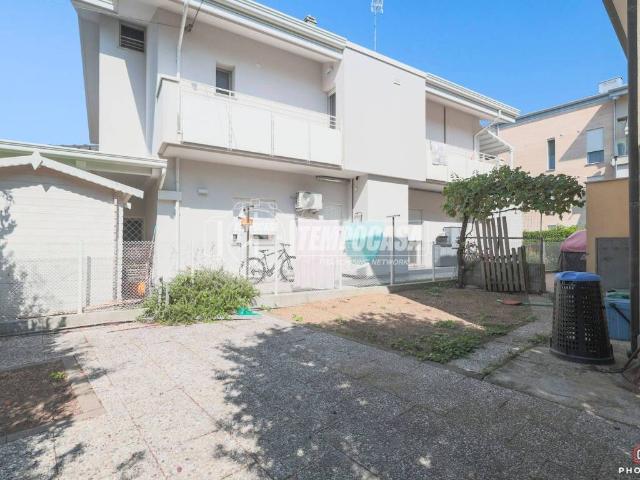 Villa Indipendente in vendita a Riccione, Reggio Emilia