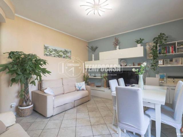Appartamento in vendita a Riccione, Reggio Emilia