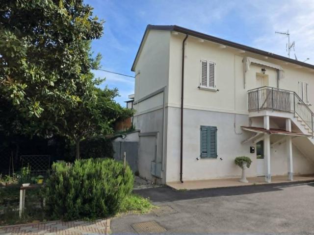 Appartamento in vendita a Riccione, Reggio Emilia