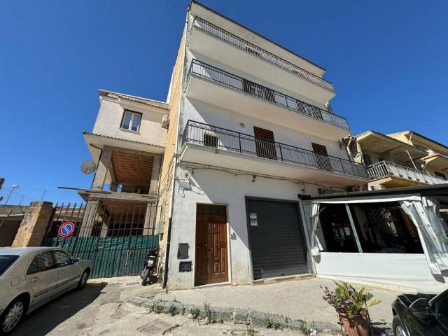 Appartamento in vendita a Riesi, Sicilia