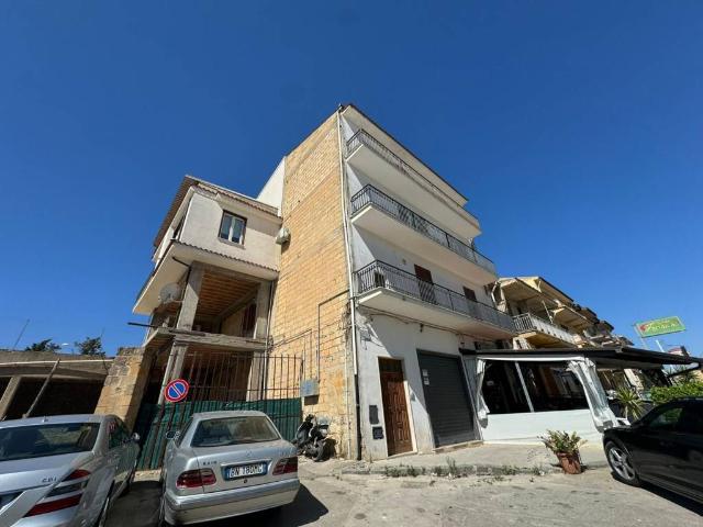 Appartamento in vendita a Riesi, Sicilia