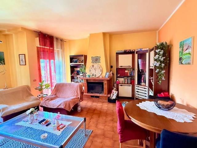 Appartamento in vendita a Piazza Tevere, Rieti