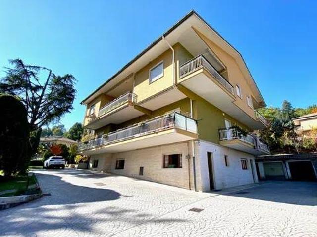 Appartamento in vendita a Campoloniano, Rieti