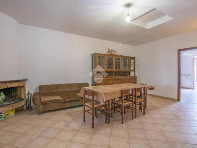 Appartamento in vendita a Borgo, Rieti