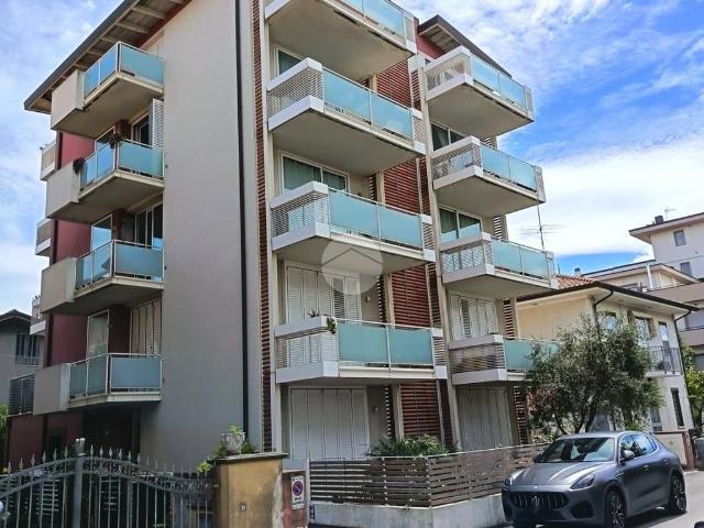 Appartamento in vendita a Rimini, Reggio Emilia