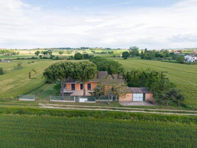 Appartamento in vendita a Rimini, Reggio Emilia