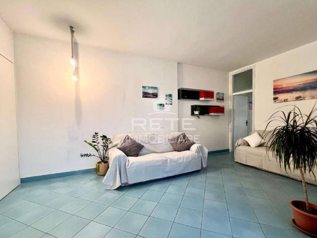 Appartamento in vendita a Rimini, Reggio Emilia