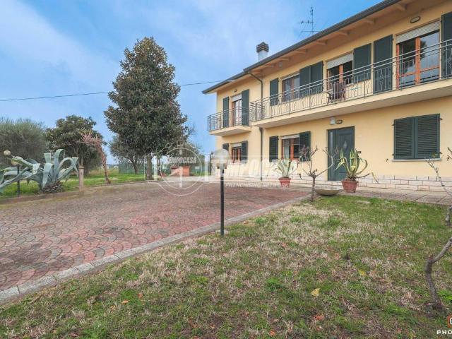 Appartamento in vendita a Rimini, Reggio Emilia