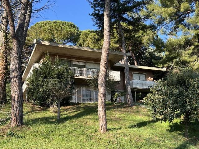 Villa Indipendente in vendita a Grotta Rossa, Rimini