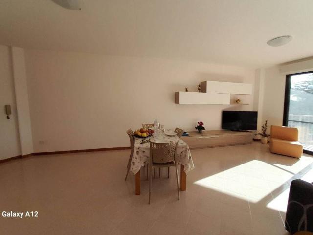 Appartamento in vendita a Rimini, Reggio Emilia