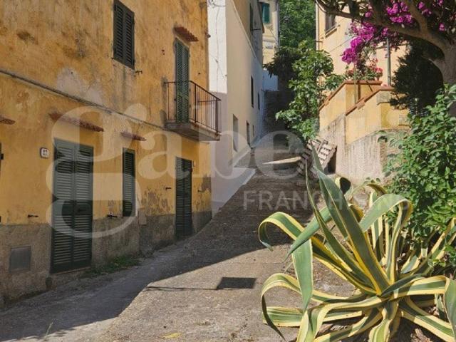 Appartamento in vendita a La Ginestra, Rio