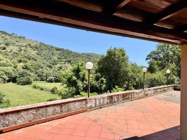 Appartamento in vendita a Rio, Toscana