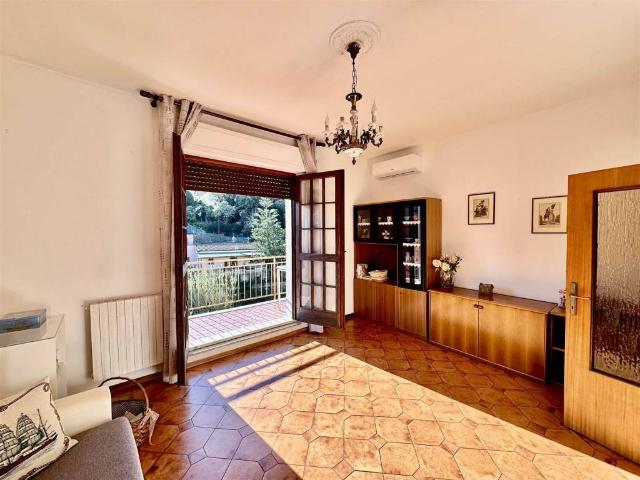 Appartamento in vendita a Rio, Toscana