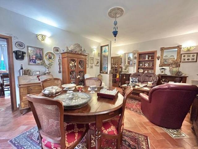 Appartamento in vendita a Rio, Toscana