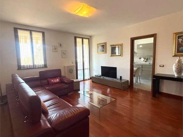 Appartamento in vendita a Pianura Reggiana, Re