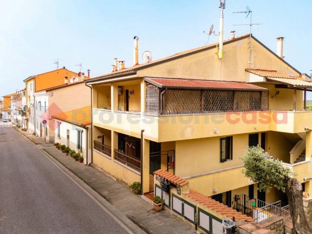 Appartamento in vendita a Riparbella, Toscana