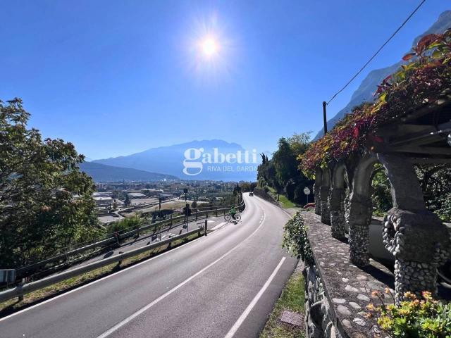 Appartamento in vendita a Varone, Riva del Garda