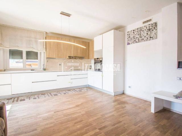 Appartamento in vendita a Comunità Alto Garda e Ledro, Riva