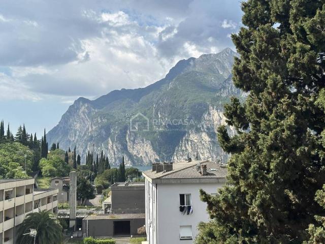 Appartamento in vendita a Comunità Alto Garda e Ledro, Riva