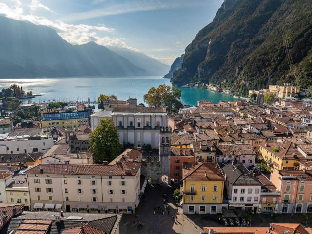 Appartamento in vendita a Comunità Alto Garda e Ledro, Riva