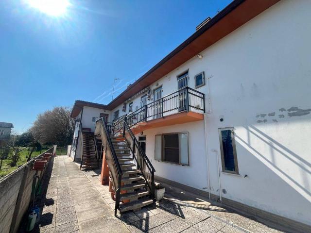 Appartamento in vendita a Unione Terre e Fiumi, Berra